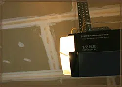 SOS Garage Doors Havertown, PA 610-563-2198 - openers-sid-gr-02m